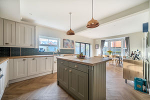 Photo 17- click for photo gallery